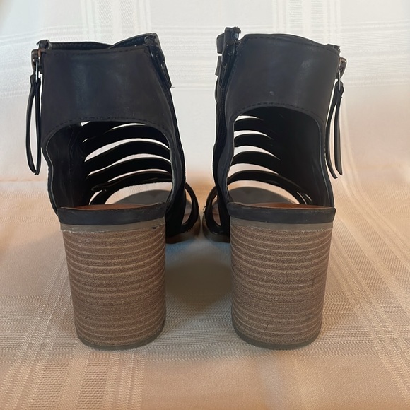 Universal Thread Black Cage Side Zip Booties w/Chunky Block Heel - Size 8.5 Wide - Picture 3 of 13
